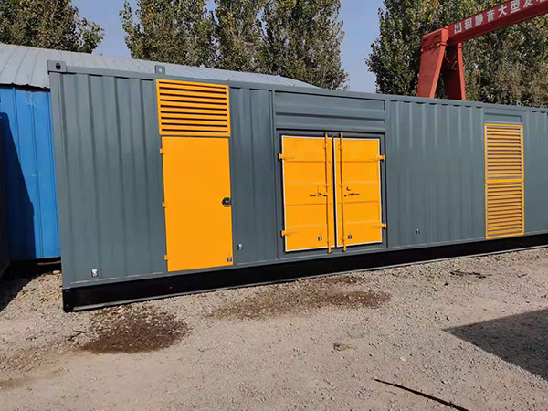 江汉石油管理局300kw 柴油发电机组用多大的空气开关？